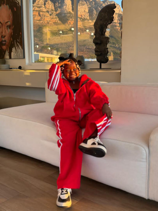 Beautiful red travel joggers set