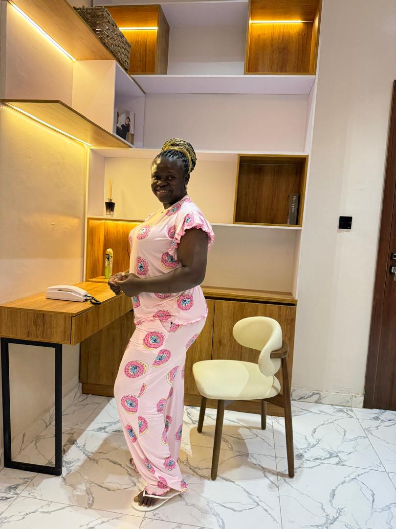 Soft and snow pink pajamas set