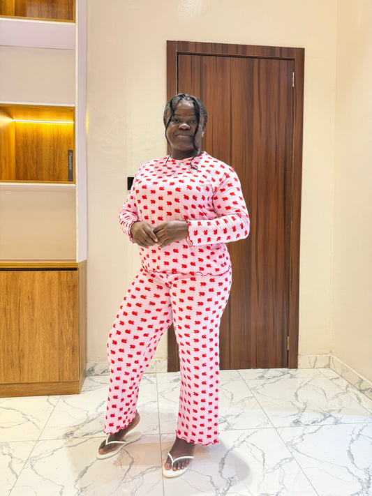 Cute apple pajamas set